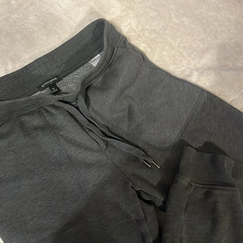 Gray Banana Republic Jogger Pants